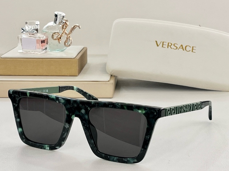 Versace Sunglasses 16